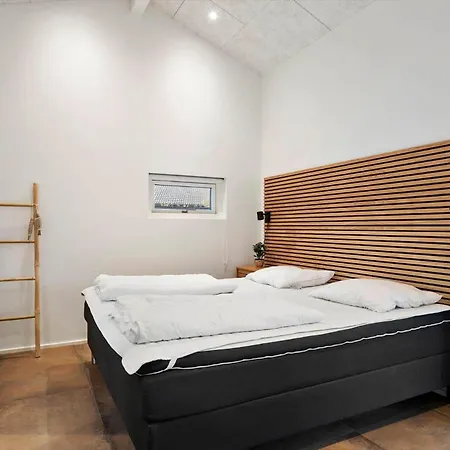 Tv1697-jerup-engsig-baekvej-42 * Bratten Strand